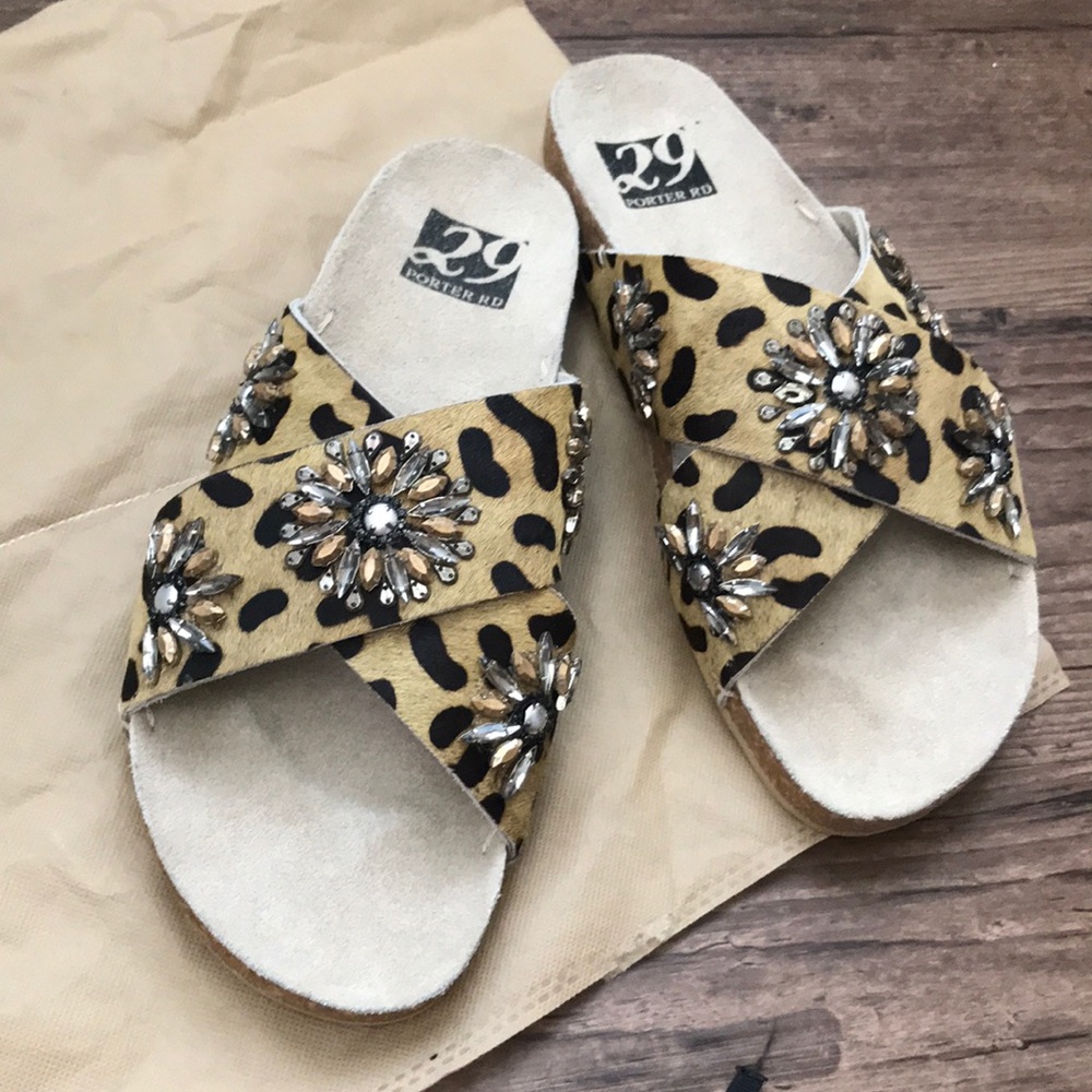 29 Porter RD sandals